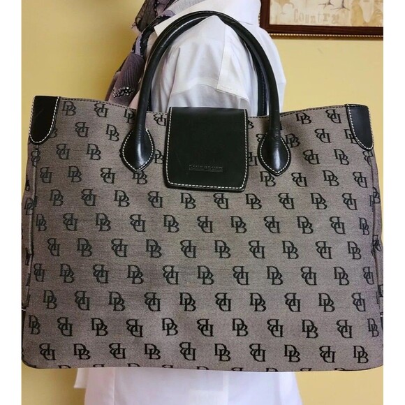 Dooney & Bourke Purse Canvas Medium Handbag Black Logo Canvas Print Tote - Picture 10 of 16